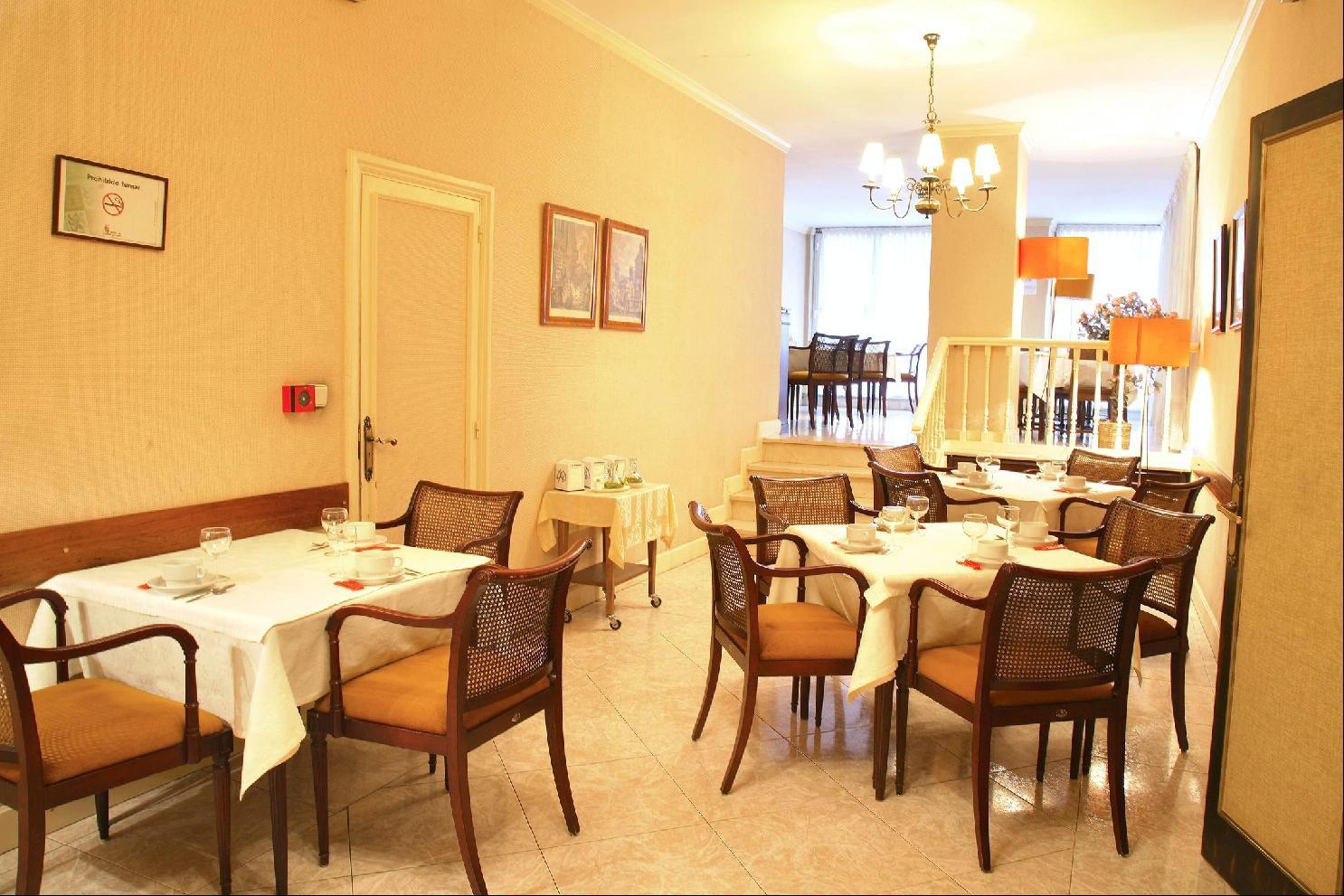 Monclus Hotel Palencia Étterem fotó